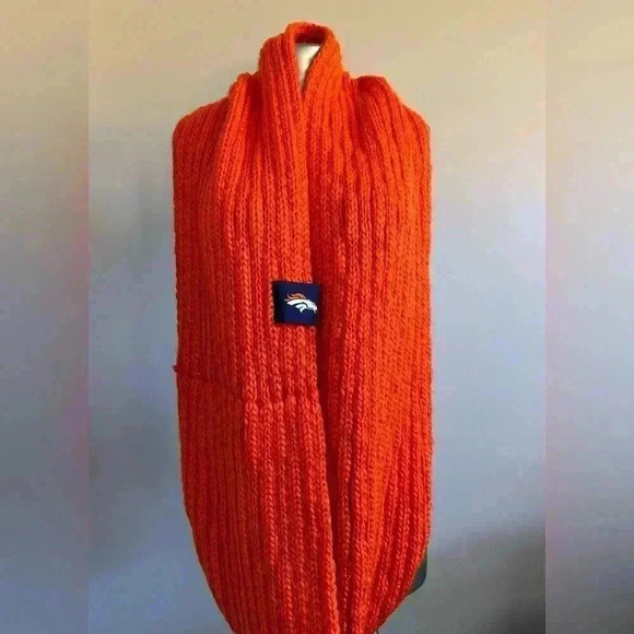 🆕Adult | Denver Broncos Oversized  Infinity Scarf - Picture 4 of 16